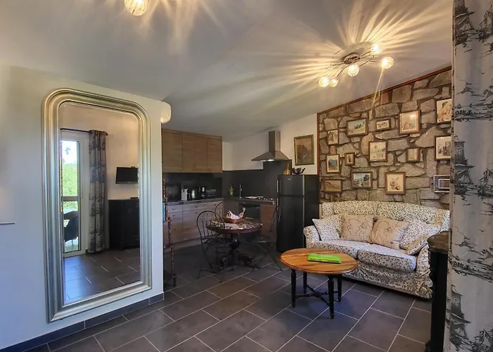 Apartment Di A Serra