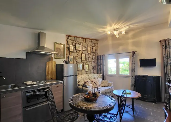 Apartment Di A Serra Calvi (Corsica)